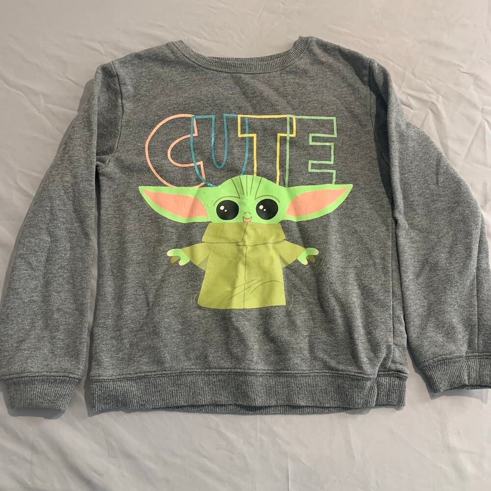 Star Wars Baby Yoda “CUTE” Sweatshirt – Size L (10–12) –